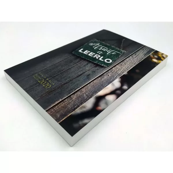 Biblia Reina Valera 1960 ECO atrévete a leerlo tamaño manual tapa rustica 9.5P - Imagen 2
